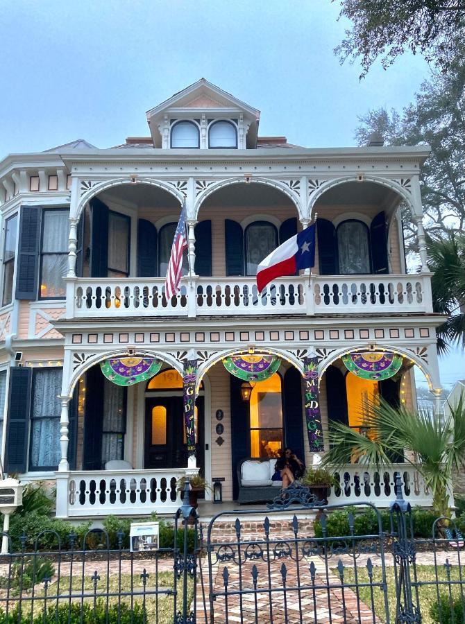 Coppersmith Inn Bed And Breakfast Galveston Exterior photo